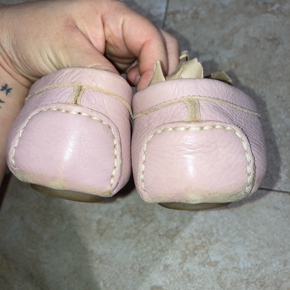 Light pink Nine West loafers. - Picture 6 of 7